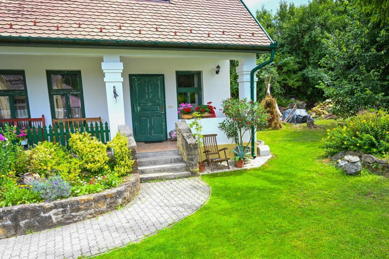 Falubiro Vendeghaza Bekolce Dış mekan fotoğraf